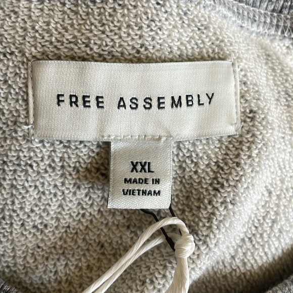 Free Assembly Classic Raglan Sweatshirt- Gray - Picture 3 of 4